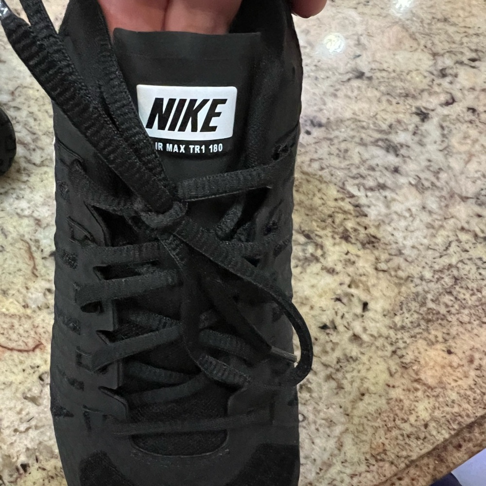 Nike Black Athletic Shoes - Picture 13 of 14